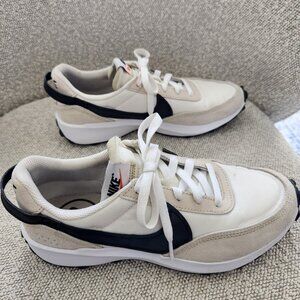 Nike Waffle Debut Women's Sneakers - 8M